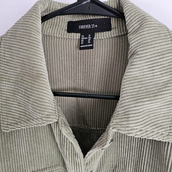 Forever 21 Women's Button Up Shirt - Picture 3 of 7